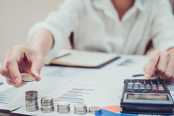 招摇撞骗罪立案标准的具体适用条件与司法实践认定要点 招摇撞骗罪立案标准的具体适用条件与司法实践认定要点